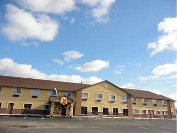 Exterior of Super 8 Hotel